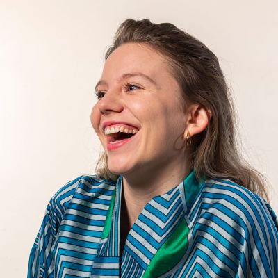 Yolanda est professeur aux cours de théâtre amateur Les Apprentis du Jeu - LADJ