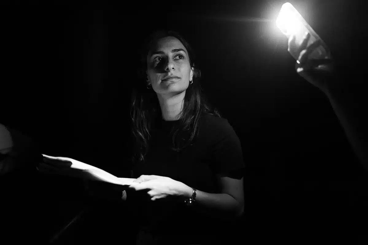 Des élèves des Apprentis du Jeu en pleine scène