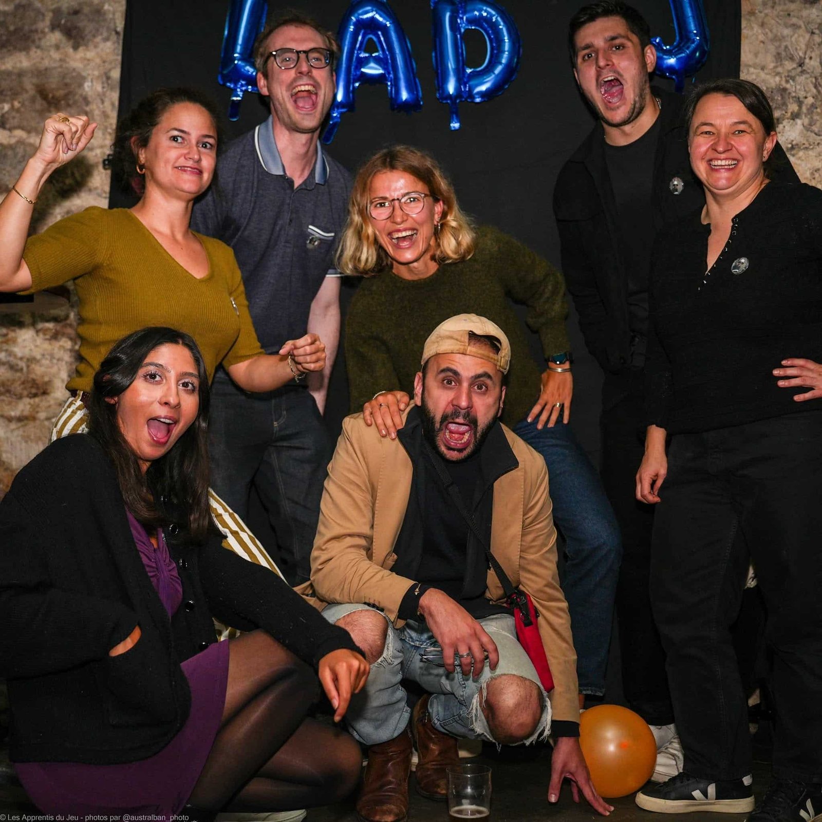 Les élèves des Apprentis du Jeu réunis lors d'une soirée